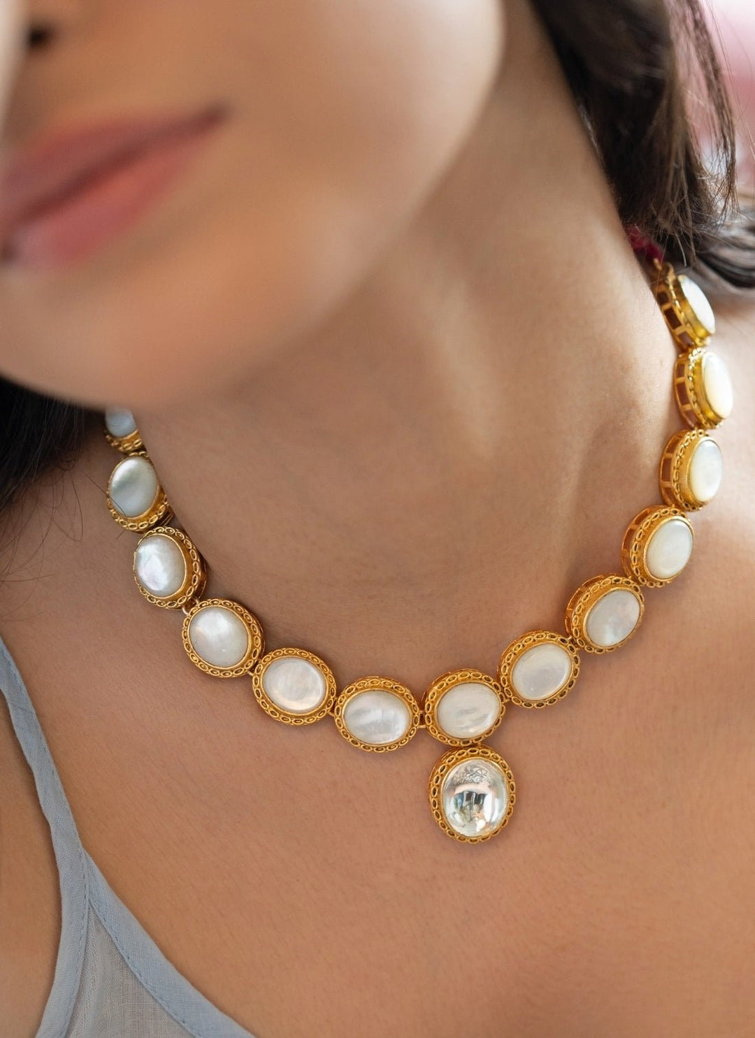 Do Taara Gold Mother Of Pearl Kundan Necklace SetFabilicious Fashion