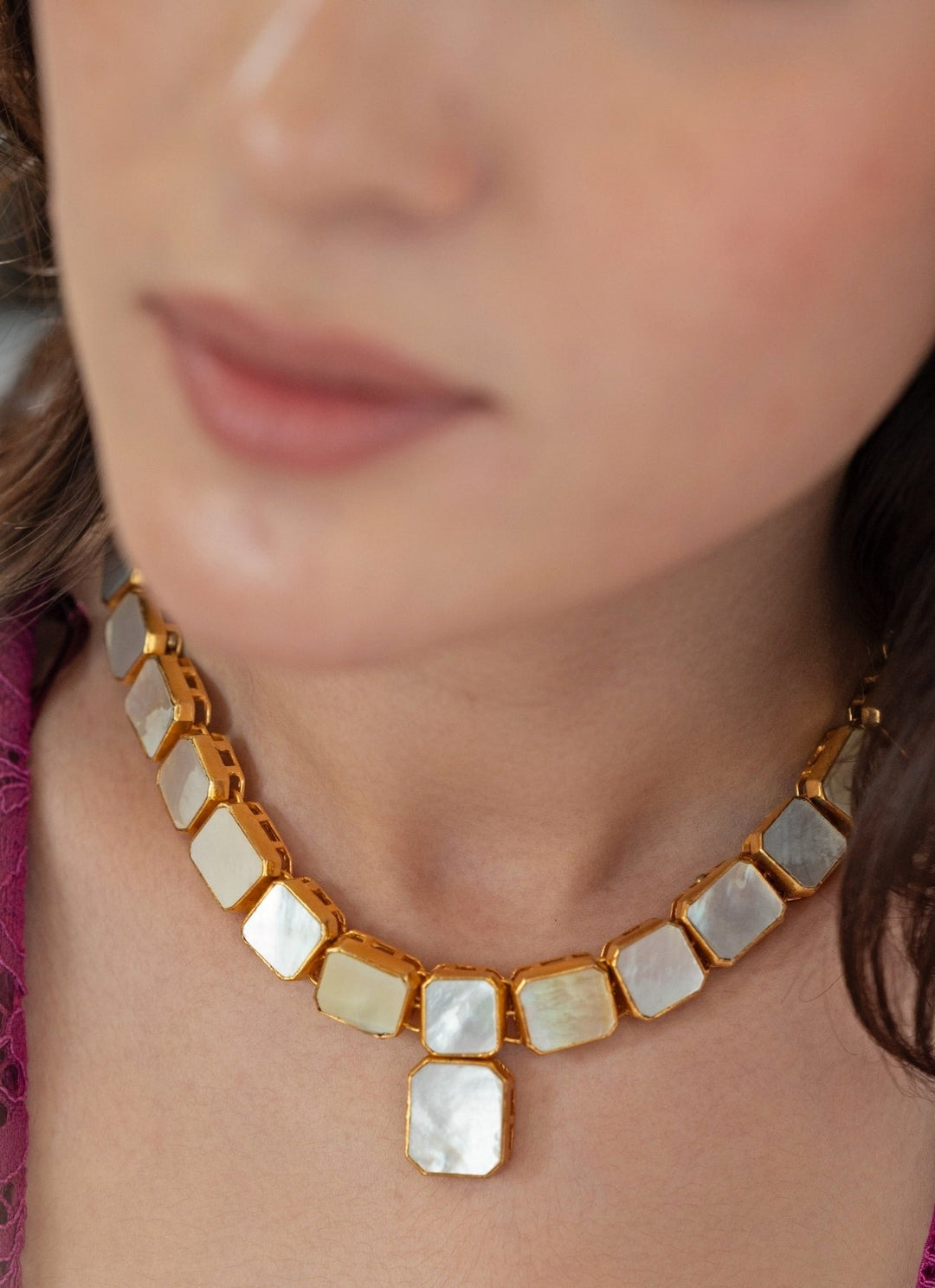 Do Taara Gold Mother Of Pearl Necklace SetFabilicious Fashion