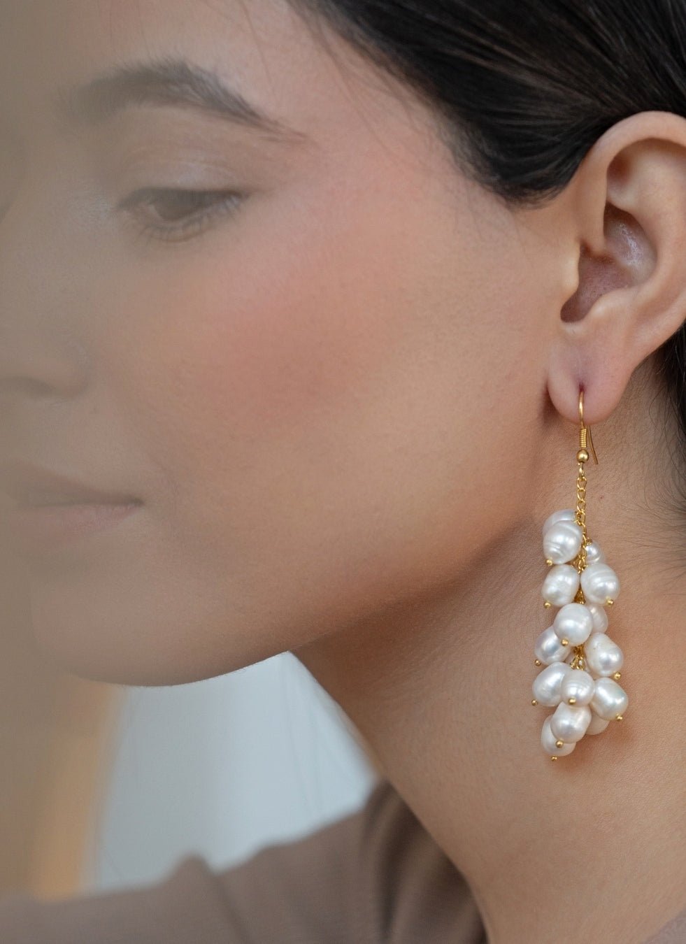 Do Taara Gold Pearl Cluster EaringsFabilicious Fashion