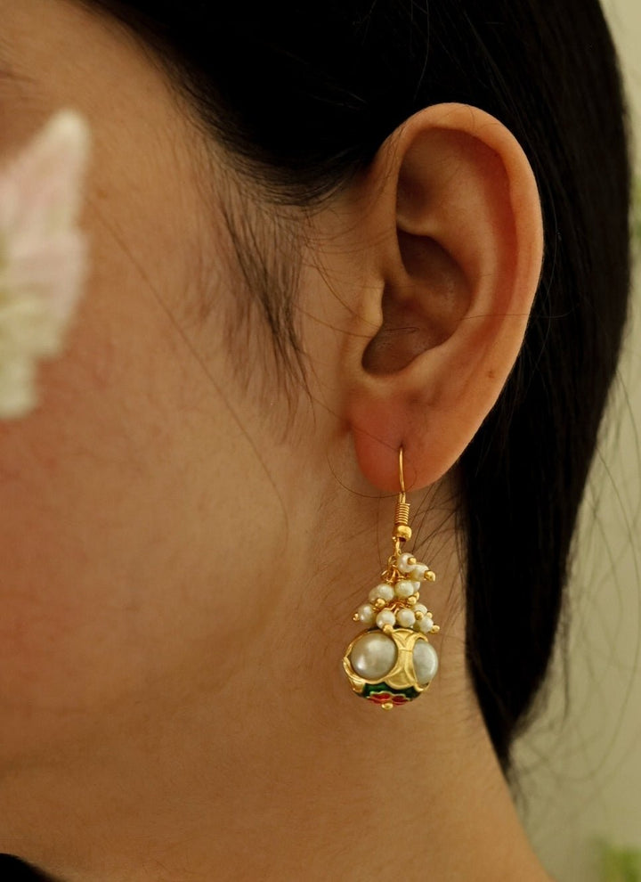Do Taara Gold Pearl EarringsFabilicious Fashion