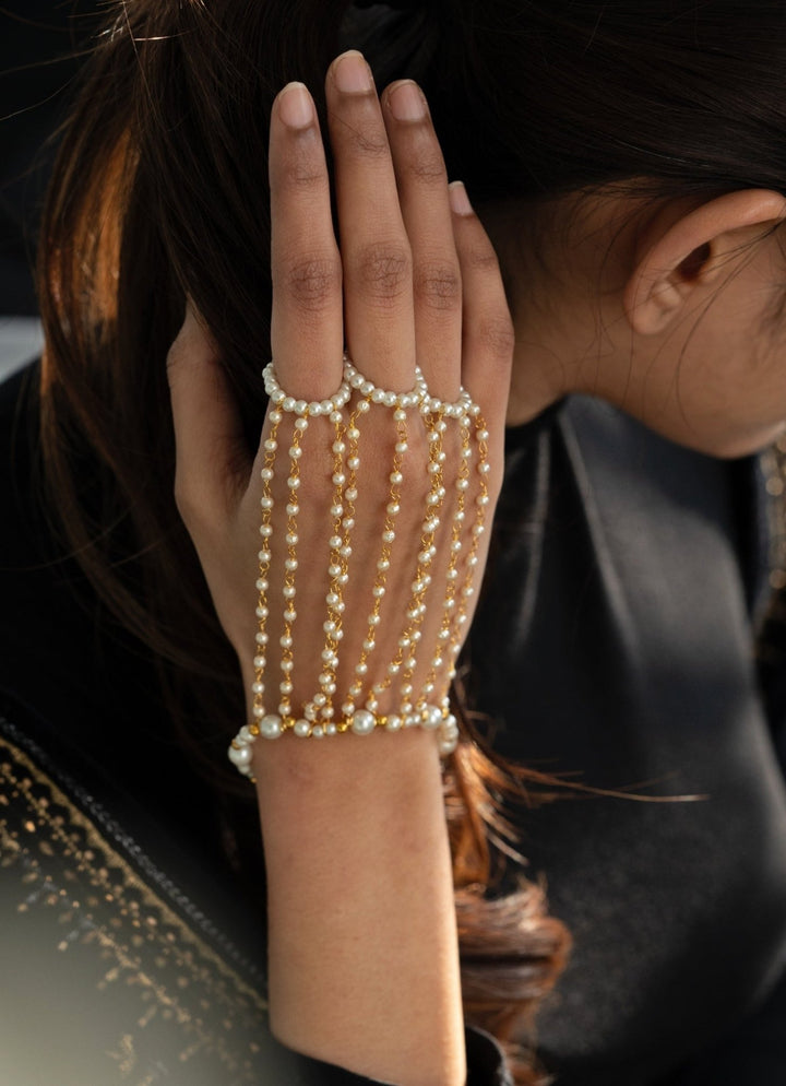 Do Taara Gold Pearl Hathphool BraceletFabilicious Fashion