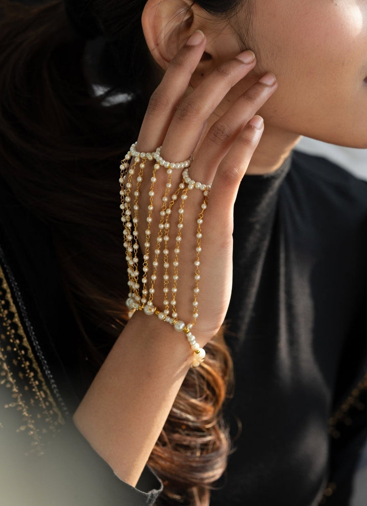 Do Taara Gold Pearl Hathphool BraceletFabilicious Fashion