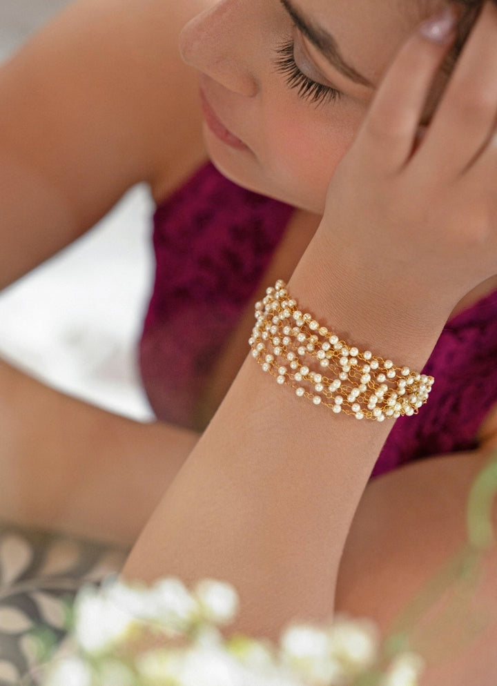 Do Taara Gold Pearls BraceletFabilicious Fashion