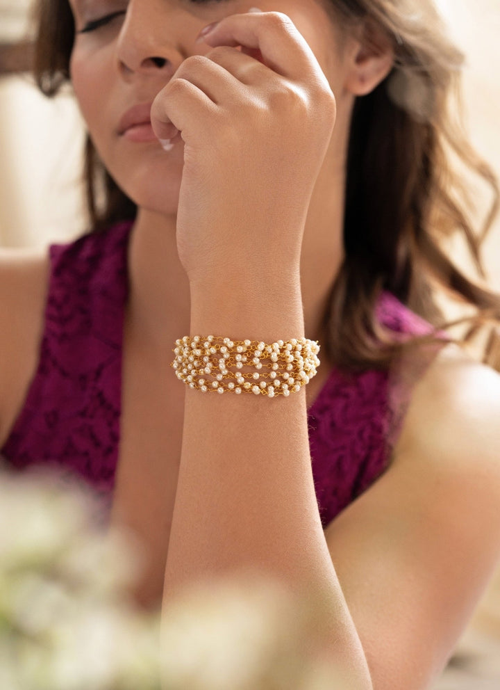Do Taara Gold Pearls BraceletFabilicious Fashion