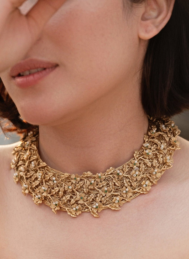 Do Taara Gold Plated Floral Necklace SetFabilicious Fashion