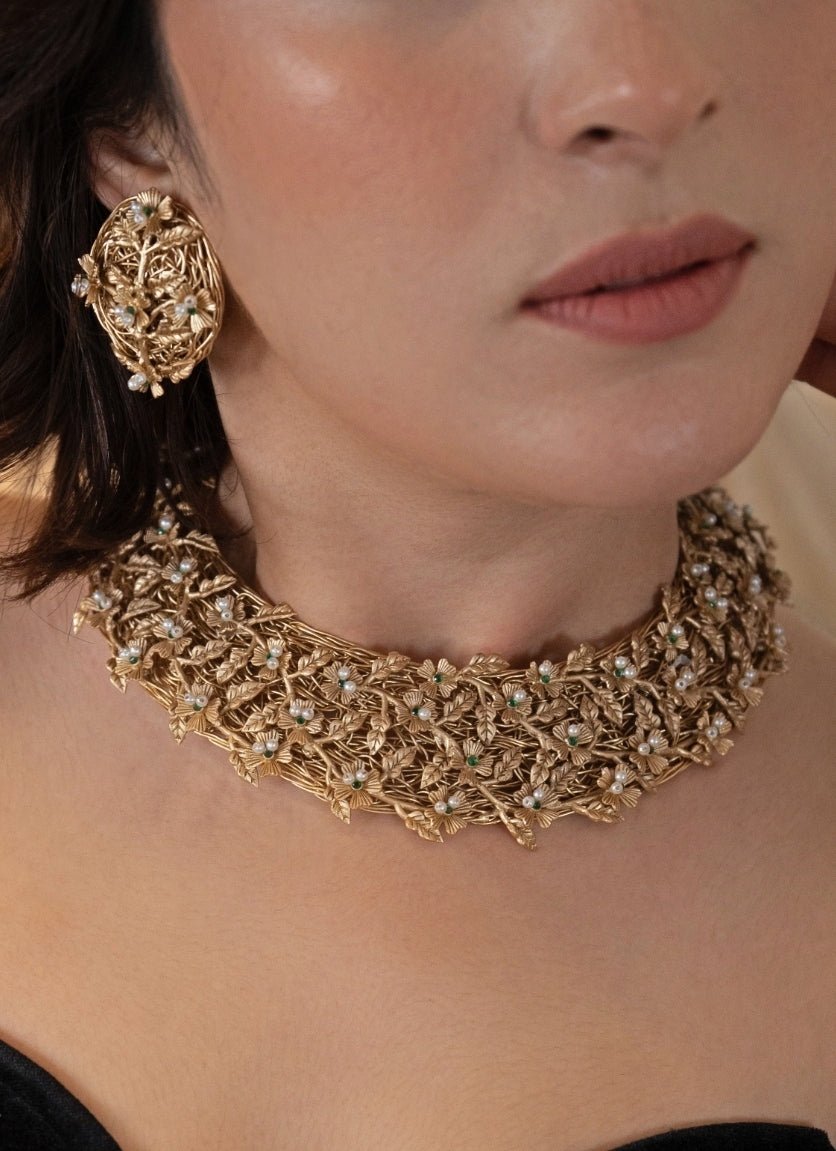 Do Taara Gold Plated Floral Necklace SetFabilicious Fashion
