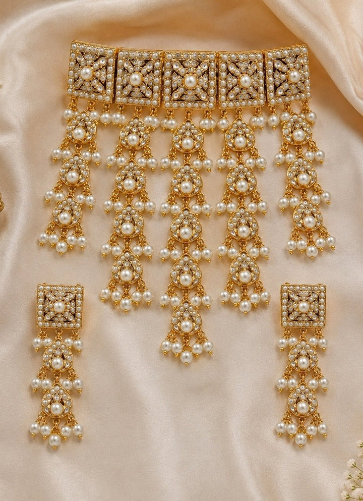 Vivinia By Vidhi Mehra Gold Plated Handcrafted Jadau Choker SetFabilicious Fashion