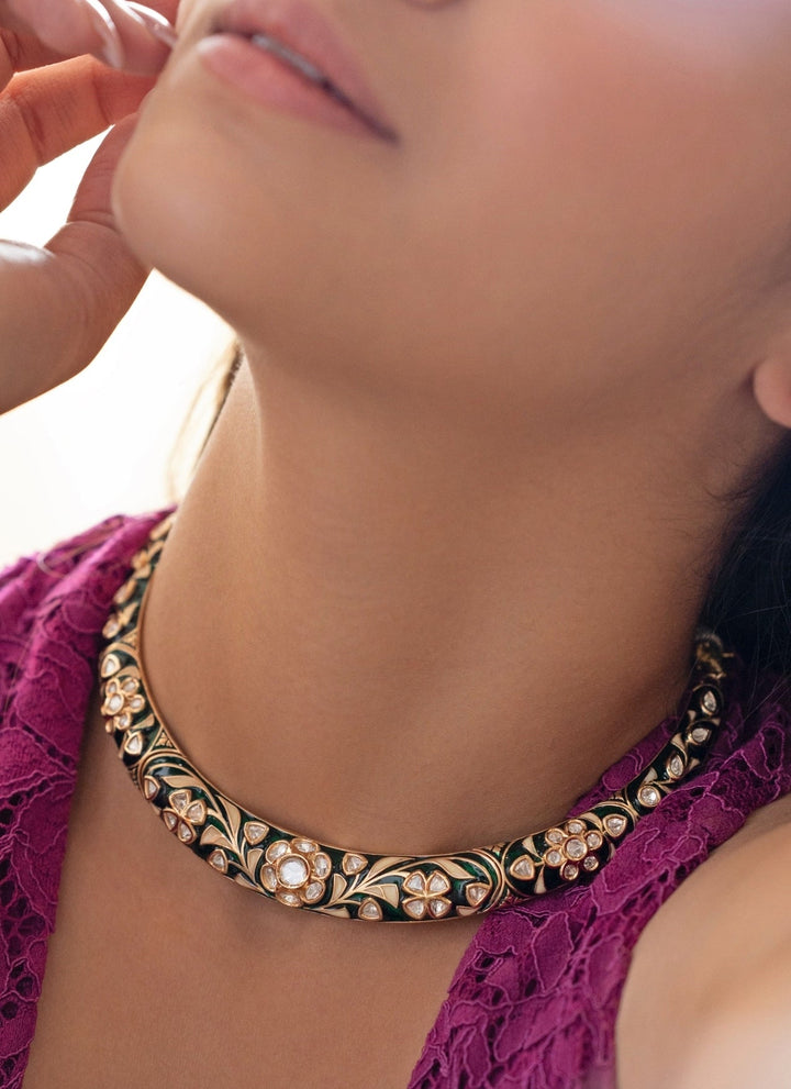 Do Taara Gold Plated Hasli Polki Necklace SetFabilicious Fashion