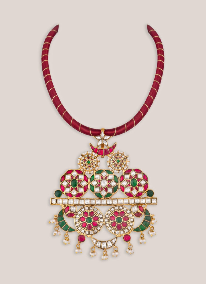 Gold Plated Hasli Style Necklace Set Zevar by Geeta - Fabilicious Fashion