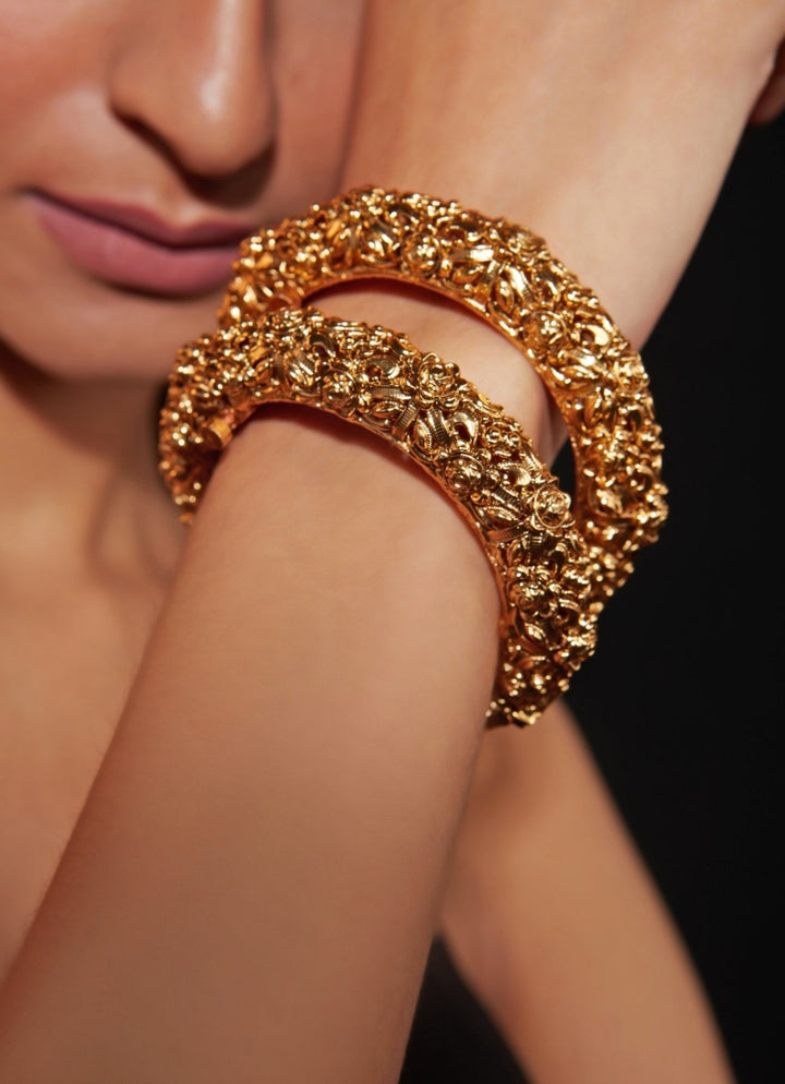 Vivinia by Vidhi Mehra Gold Plated Vintage Textured Bangle SetFabilicious Fashion