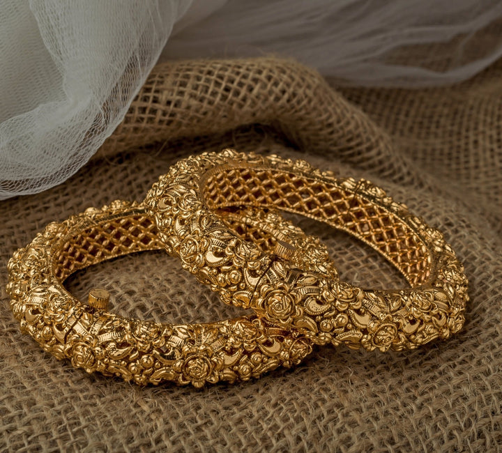 Vivinia by Vidhi Mehra Gold Plated Vintage Textured Bangle SetFabilicious Fashion