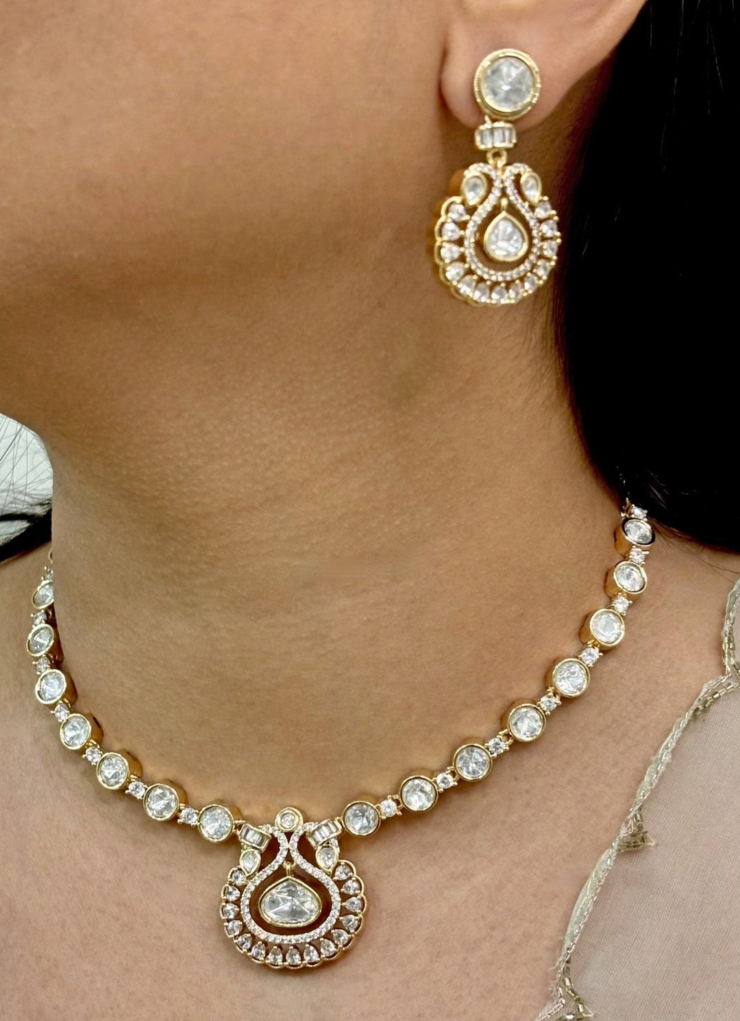 Naymee Gold Polki Necklace SetFabilicious Fashion