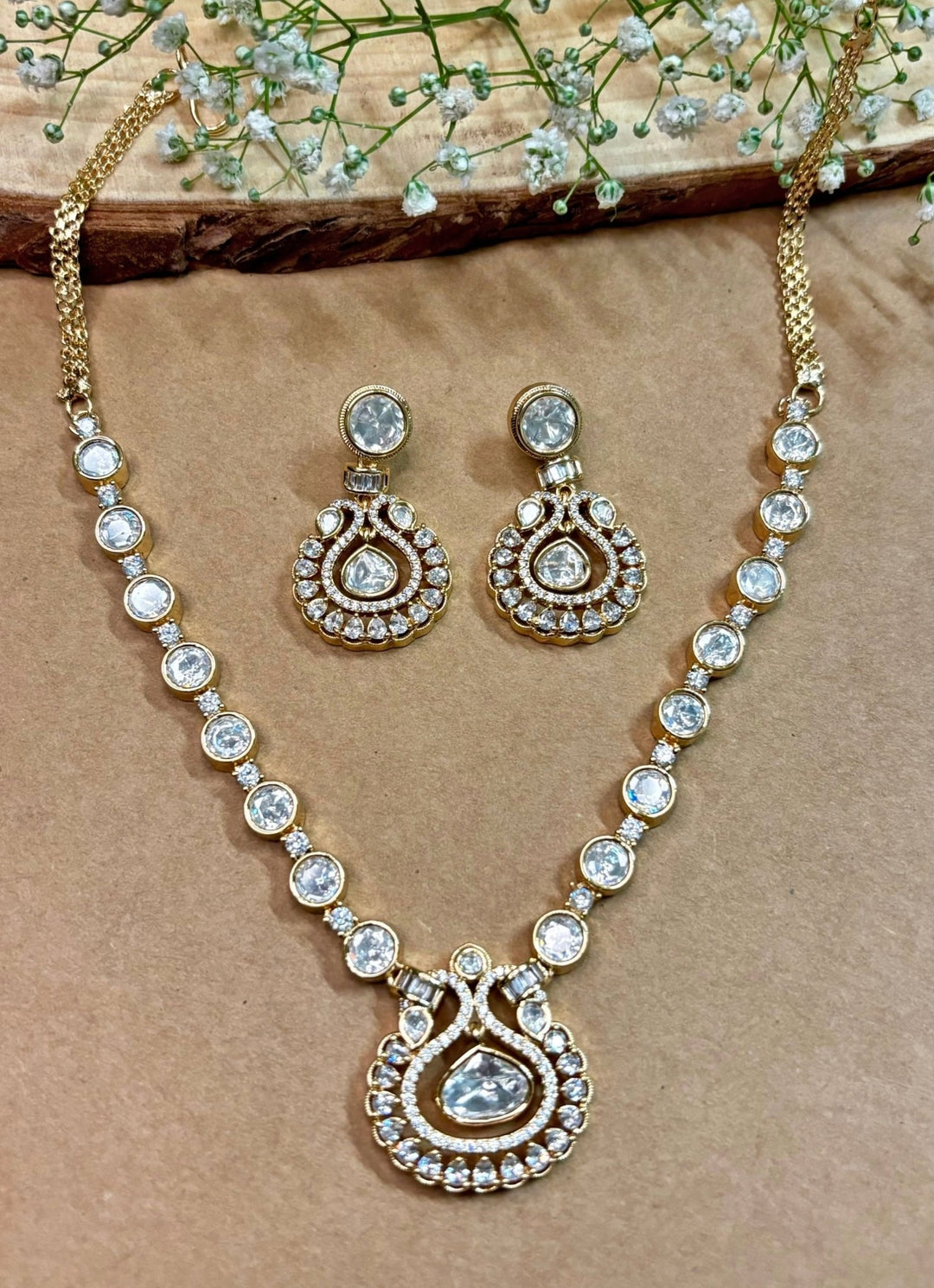 Naymee Gold Polki Necklace SetFabilicious Fashion