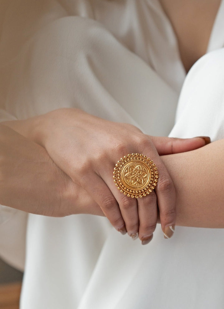 Do Taara Gold Temple RingFabilicious Fashion