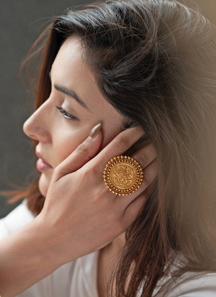 Do Taara Gold Temple RingFabilicious Fashion
