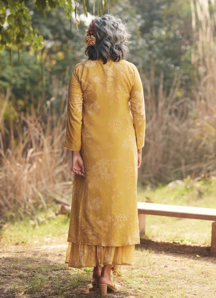 Golden Yellow Chanderi Kurta Lehenga Set Paulmi and Harsh - Fabilicious Fashion
