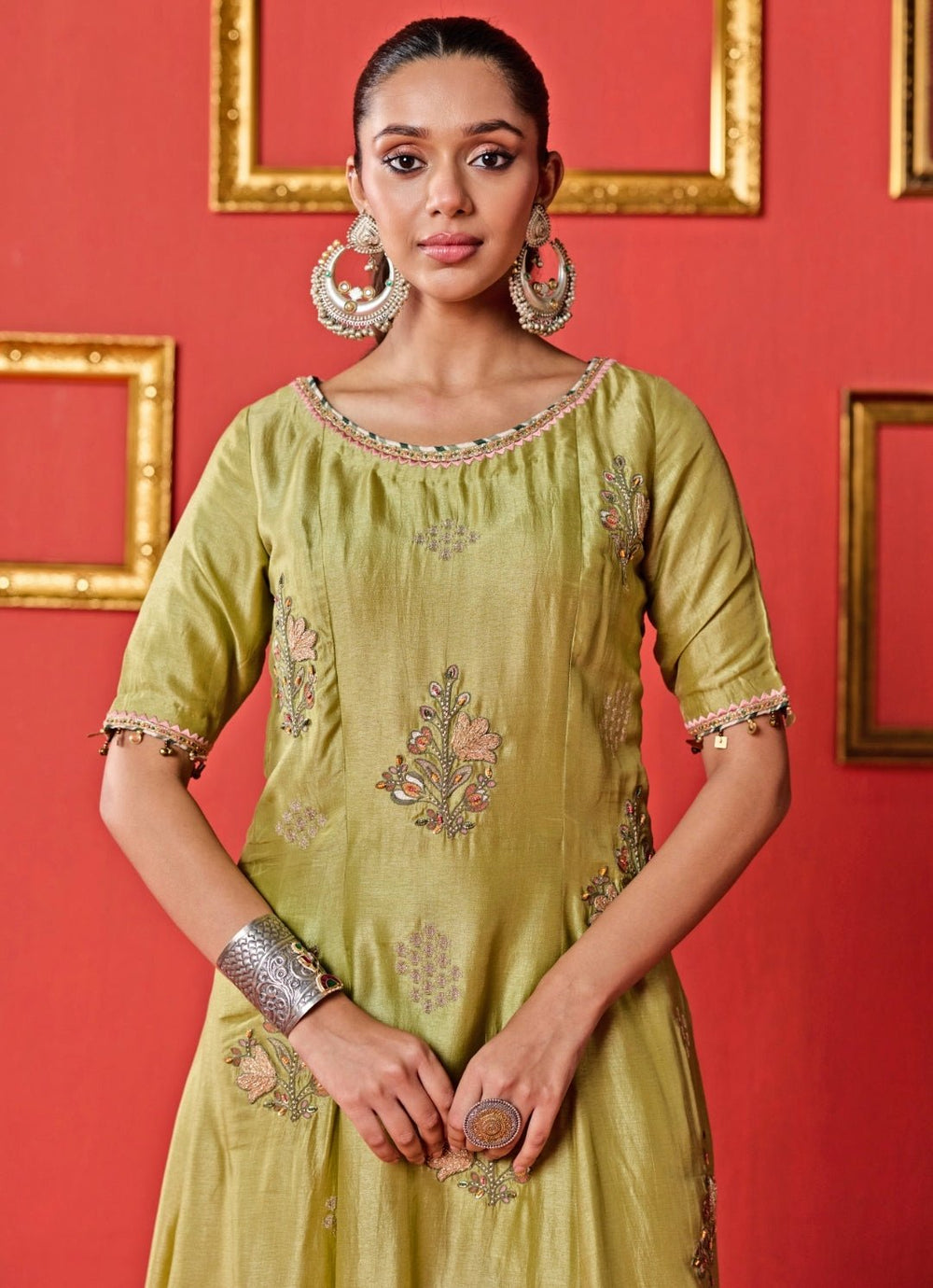 Studio Bagechaa Green Chanderi Kurta Pants Set With Contrasting DupattaFabilicious Fashion