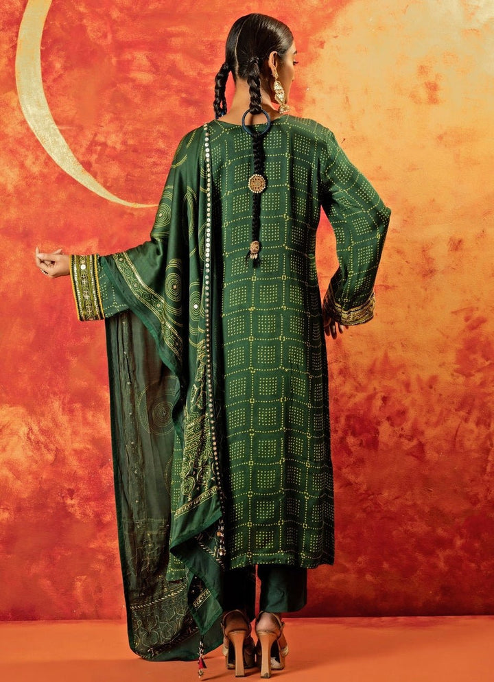Green Embroidered And Hand - Blocked Satin Kurta Pant Set Prahnaaya - Fabilicious Fashion