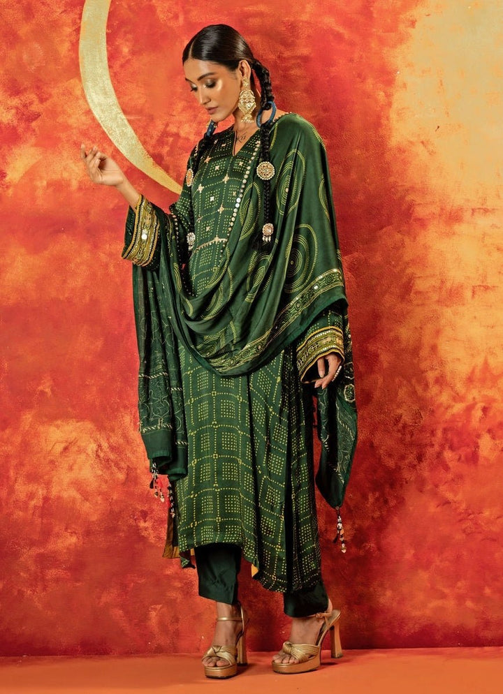 Green Embroidered And Hand - Blocked Satin Kurta Pant Set Prahnaaya - Fabilicious Fashion