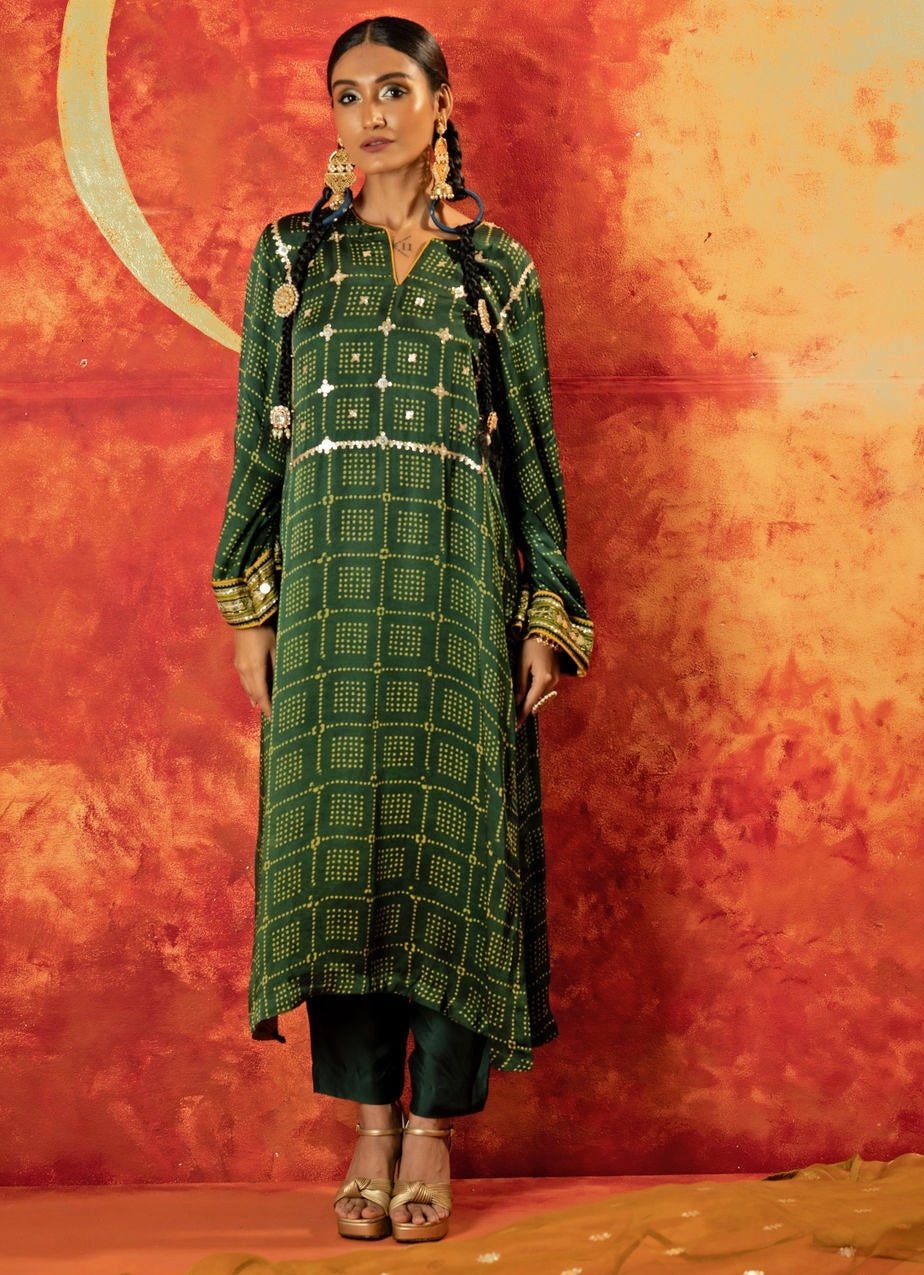 Green Embroidered And Hand - Blocked Satin Kurta Set With Contrast Dupatta Prahnaaya - Fabilicious Fashion