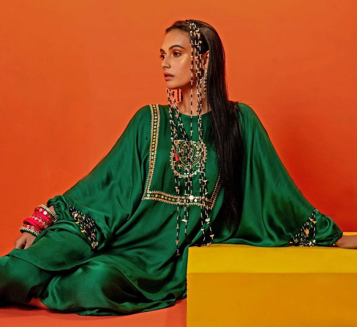 Green Embroidered Anti - Fit Tunic And Dhoti Skirt Set Prahnaaya - Fabilicious Fashion