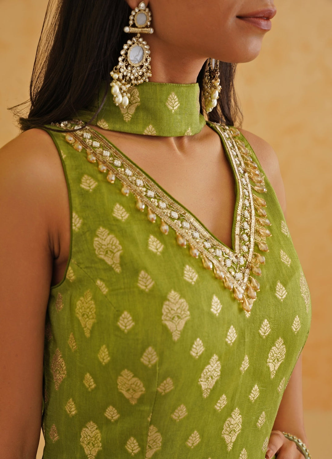 Green Embroidered Brocade Kurta Pant Set Deepika Chadha - Fabilicious Fashion