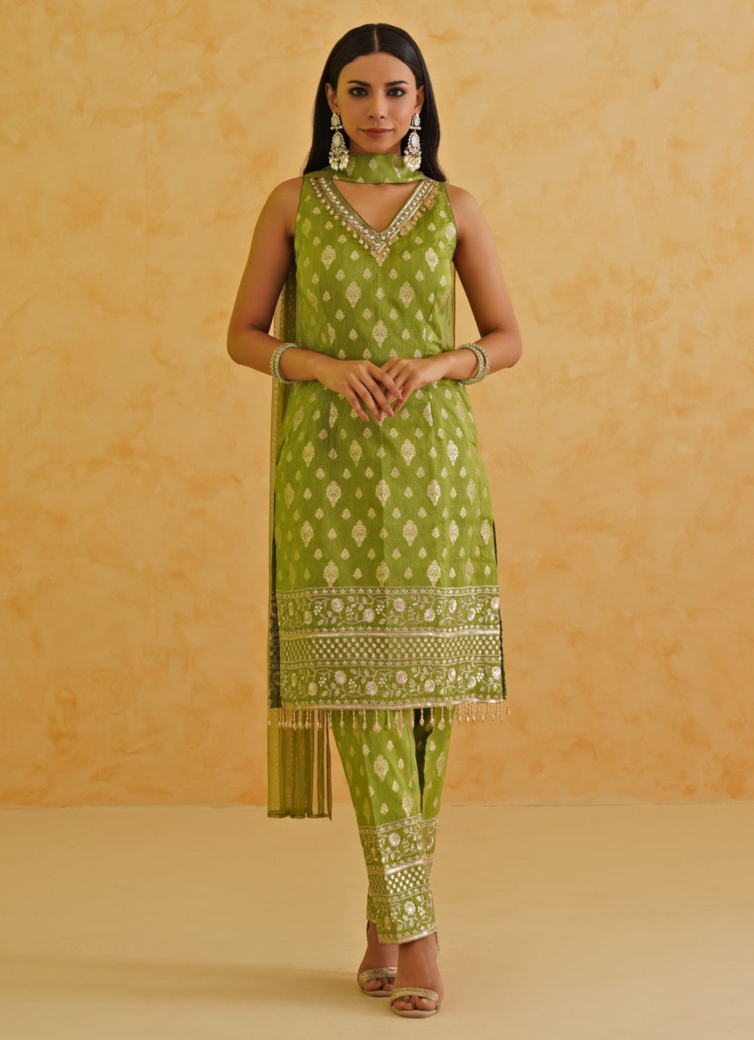 Green Embroidered Brocade Kurta Pant Set Deepika Chadha - Fabilicious Fashion