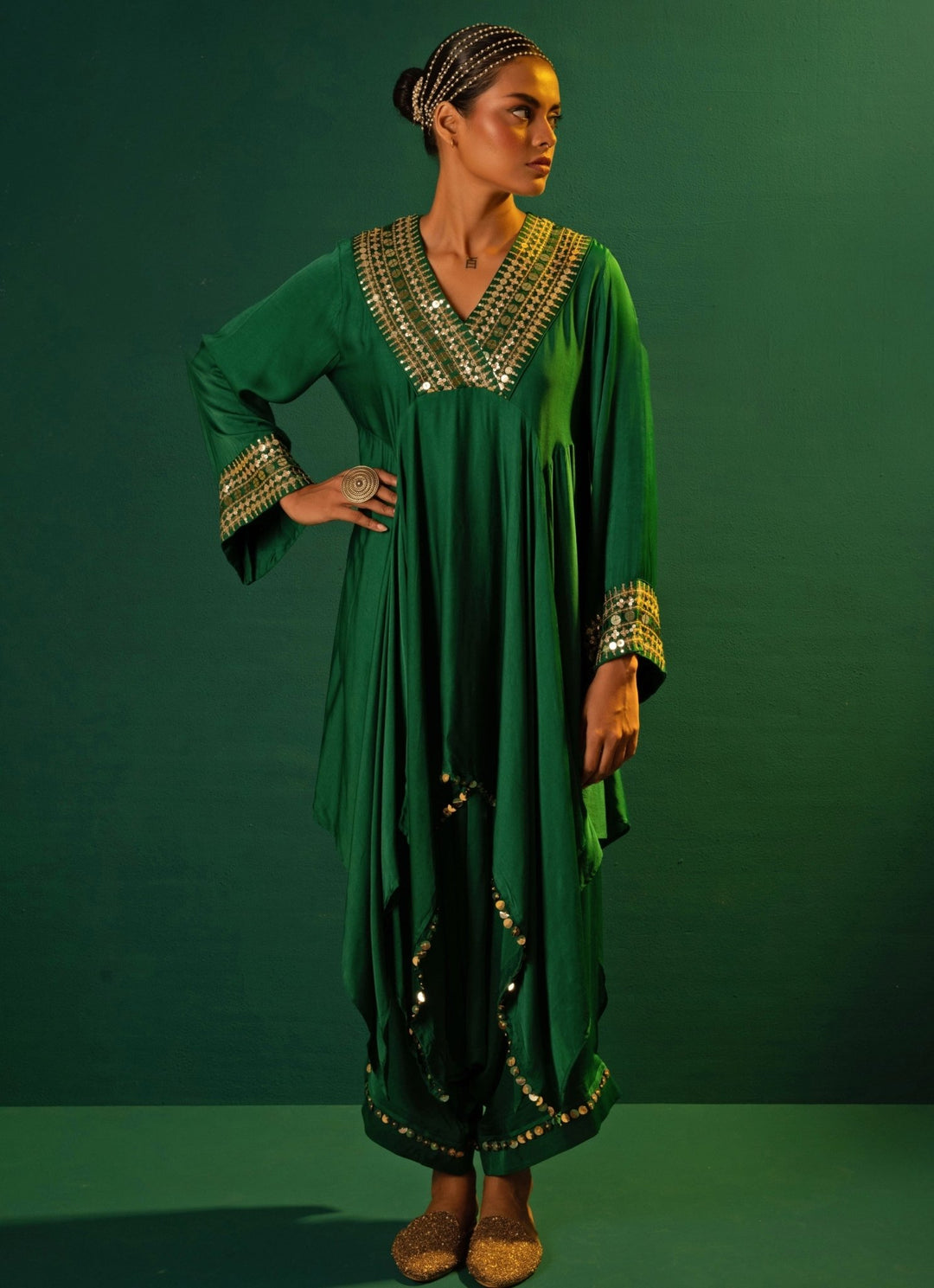 Green Embroidered High - Low Kurta Set Prahnaaya - Fabilicious Fashion