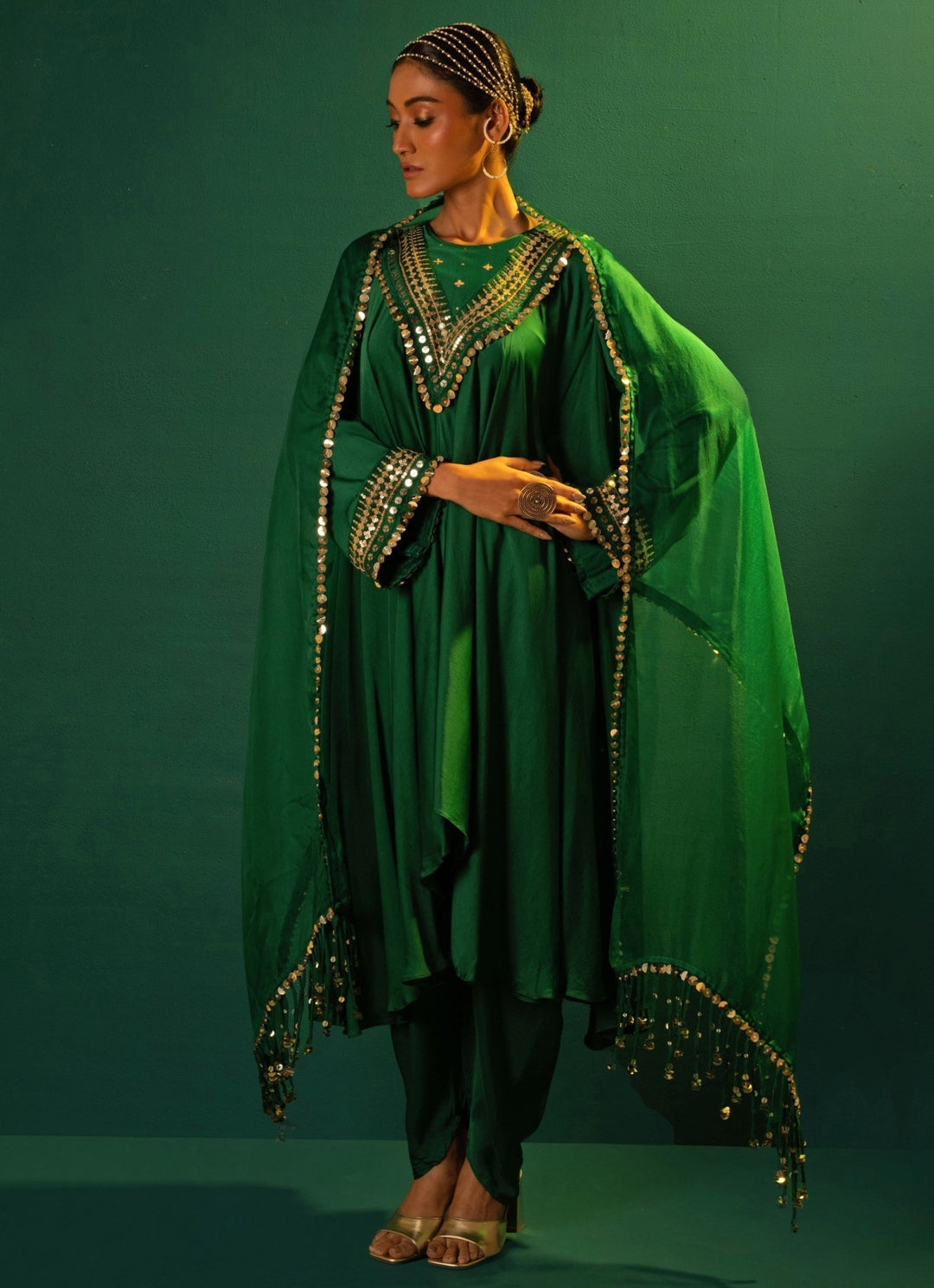 Green Embroidered High - Low Kurta Set Prahnaaya - Fabilicious Fashion