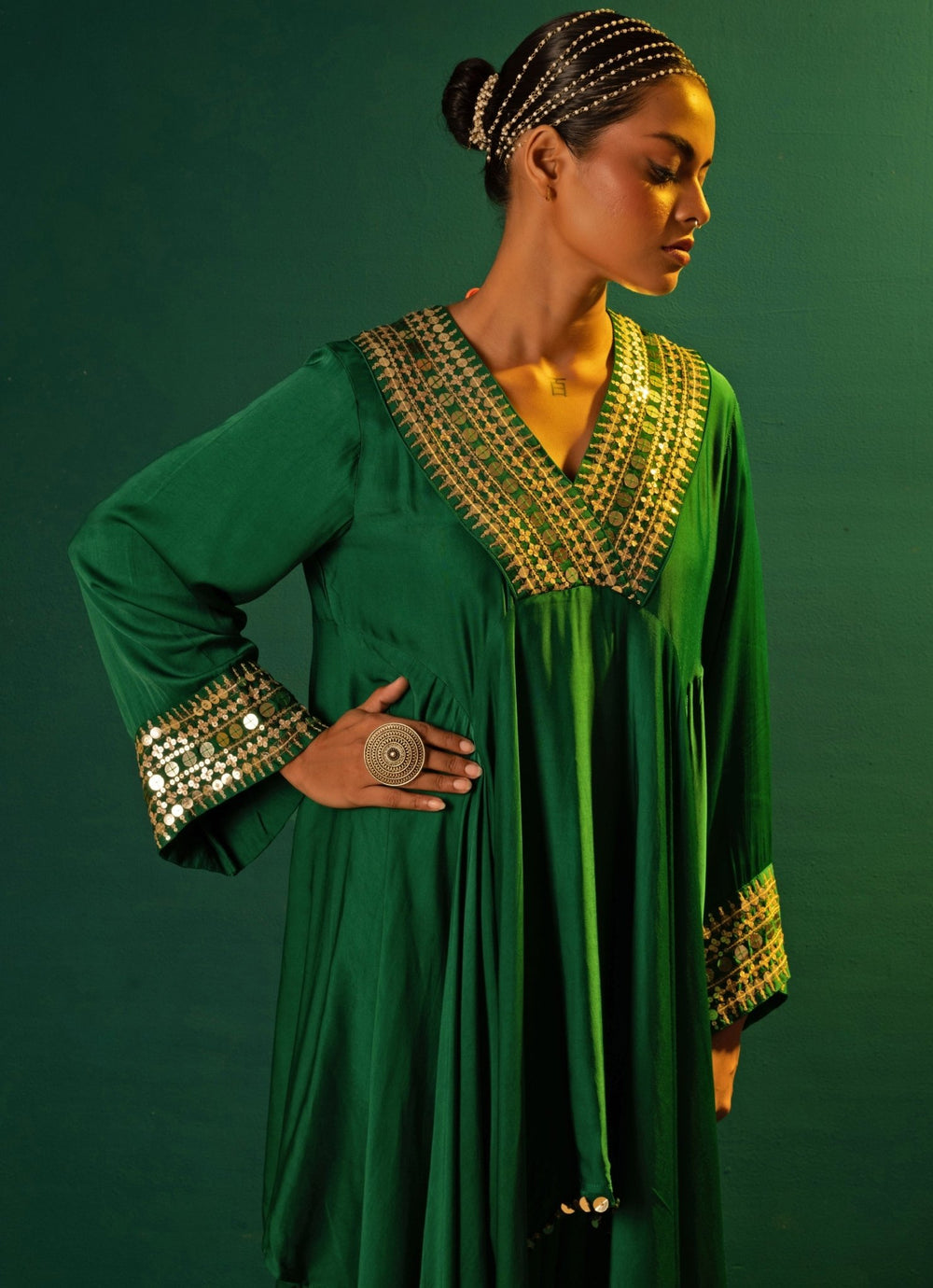 Green Embroidered High - Low Kurta Set Prahnaaya - Fabilicious Fashion