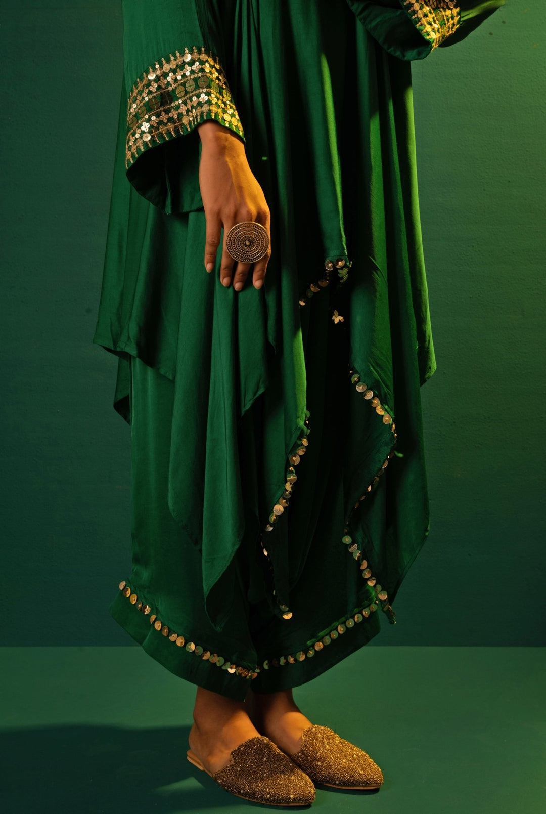 Green Embroidered High - Low Kurta Set Prahnaaya - Fabilicious Fashion