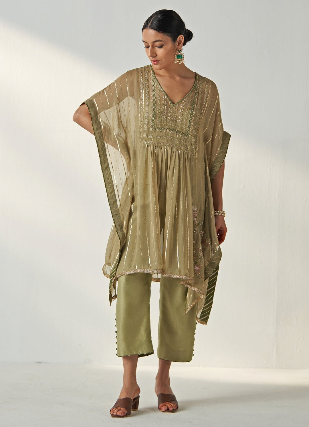 Green Embroidered Kaftan Kurta Pant Set Studio Bagechaa - Fabilicious Fashion