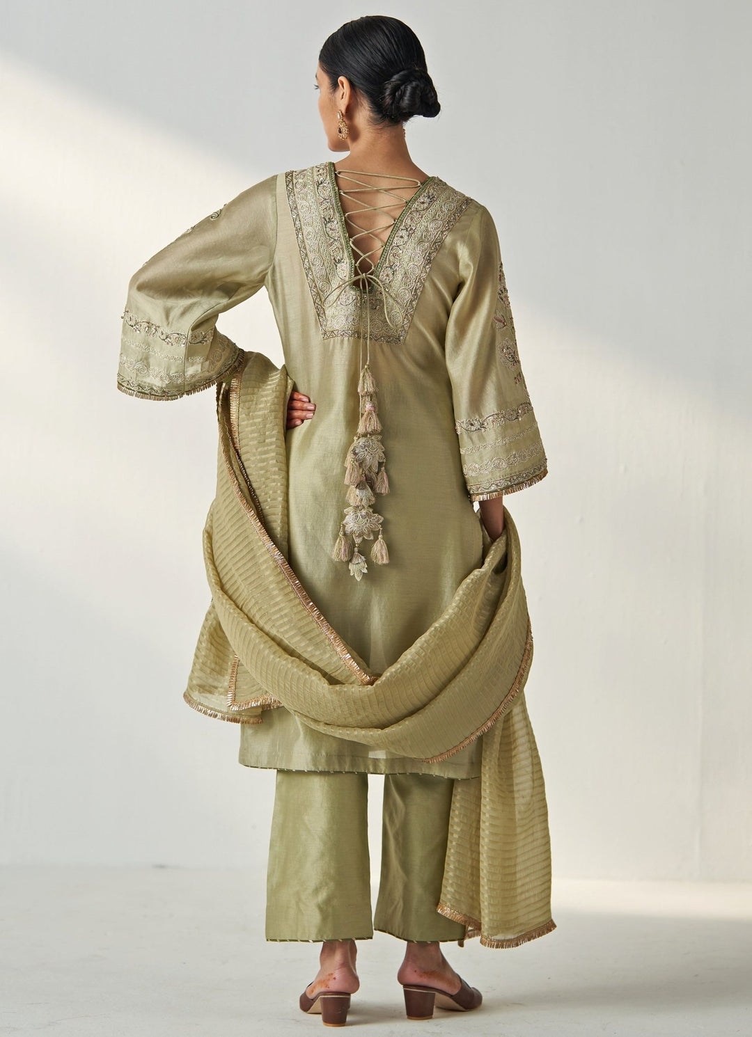 Green Embroidered Kurta Pant Set Studio Bagechaa - Fabilicious Fashion