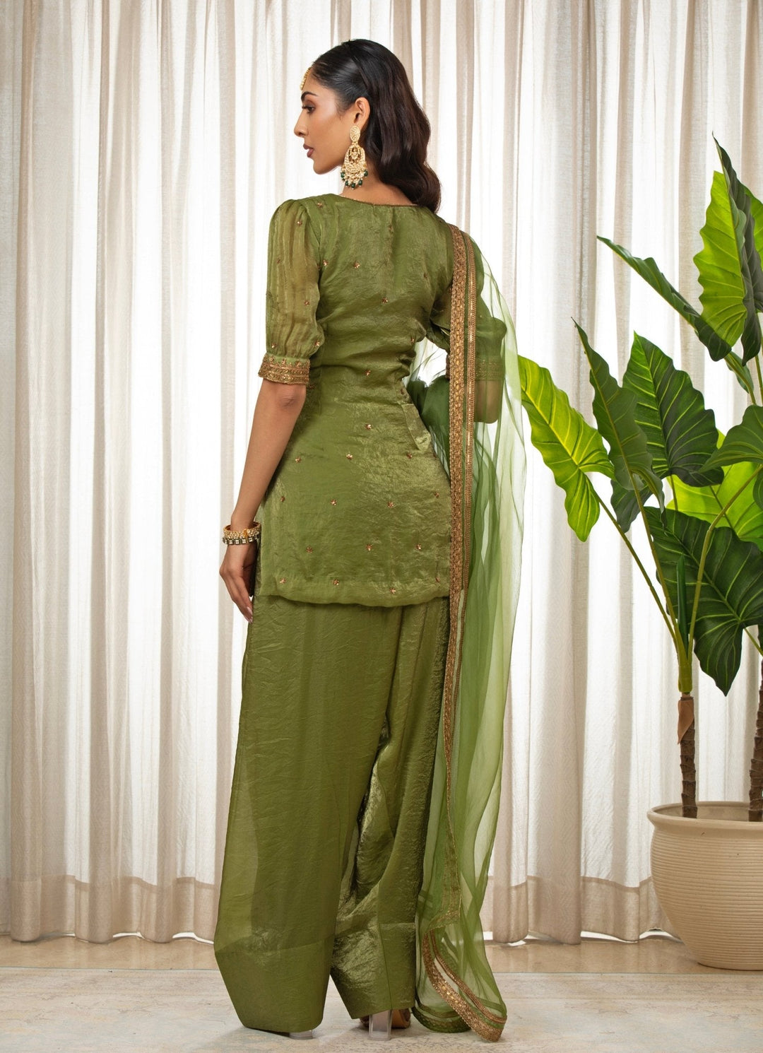 Green Embroidered Kurta Salwar Set Esha Koul - Fabilicious Fashion