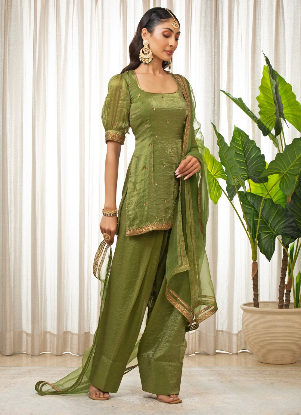 Green Embroidered Kurta Salwar Set Esha Koul - Fabilicious Fashion