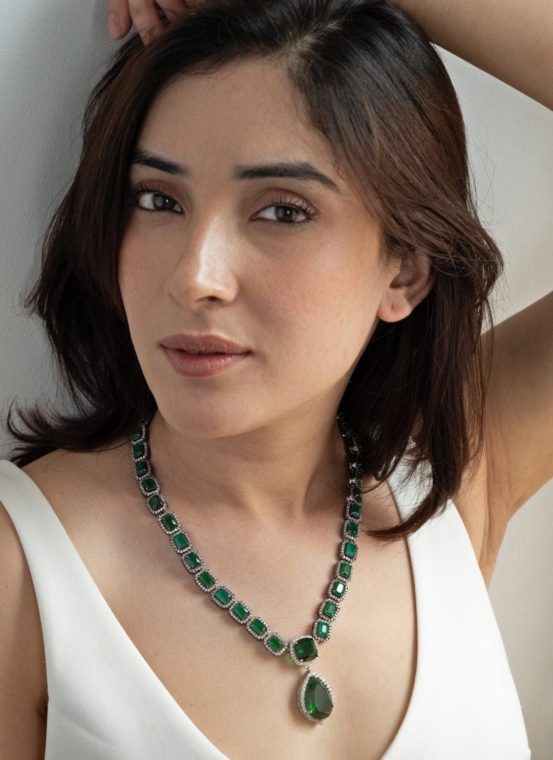 Do Taara Green Faux Diamond NecklaceFabilicious Fashion