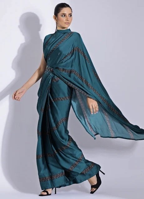 Studio Surbhi Green Georgette Satin Collar-Pallu Pre-Draped SareeFabilicious Fashion