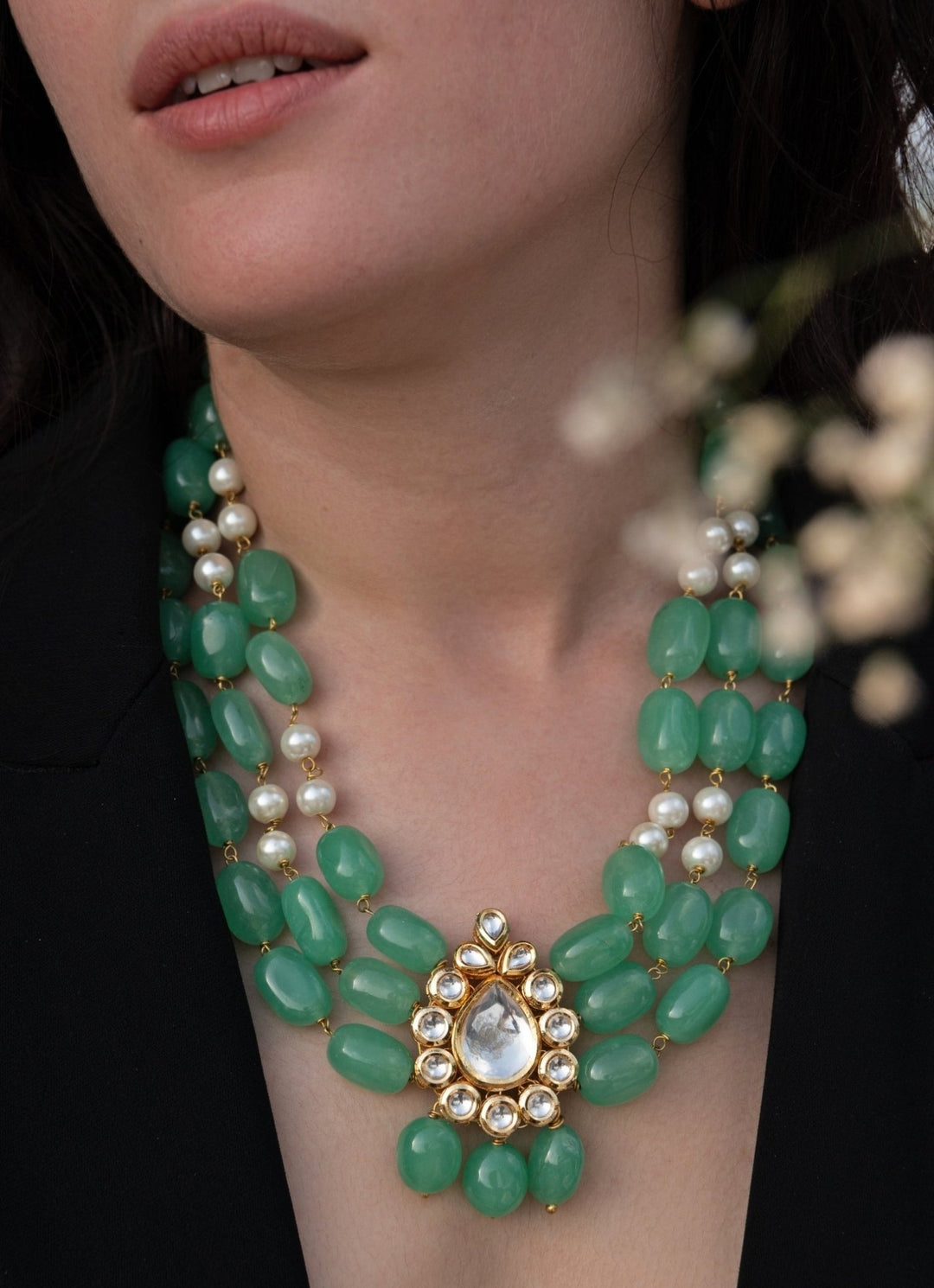 Do Taara Green Kundan And Pearl NecklaceFabilicious Fashion