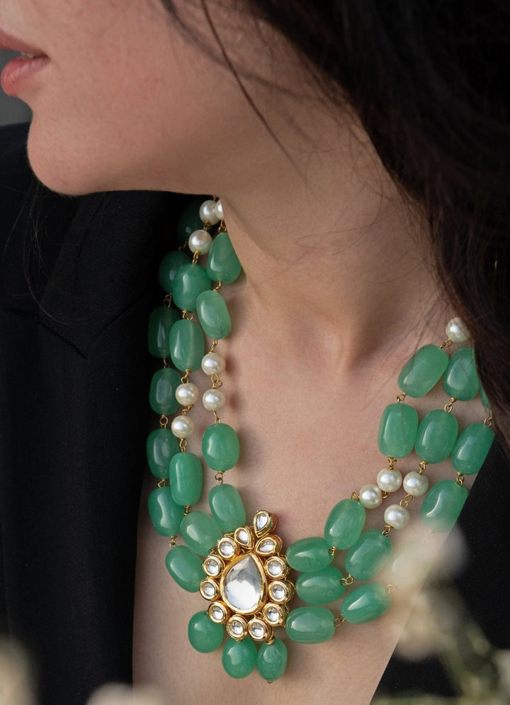 Do Taara Green Kundan And Pearl NecklaceFabilicious Fashion
