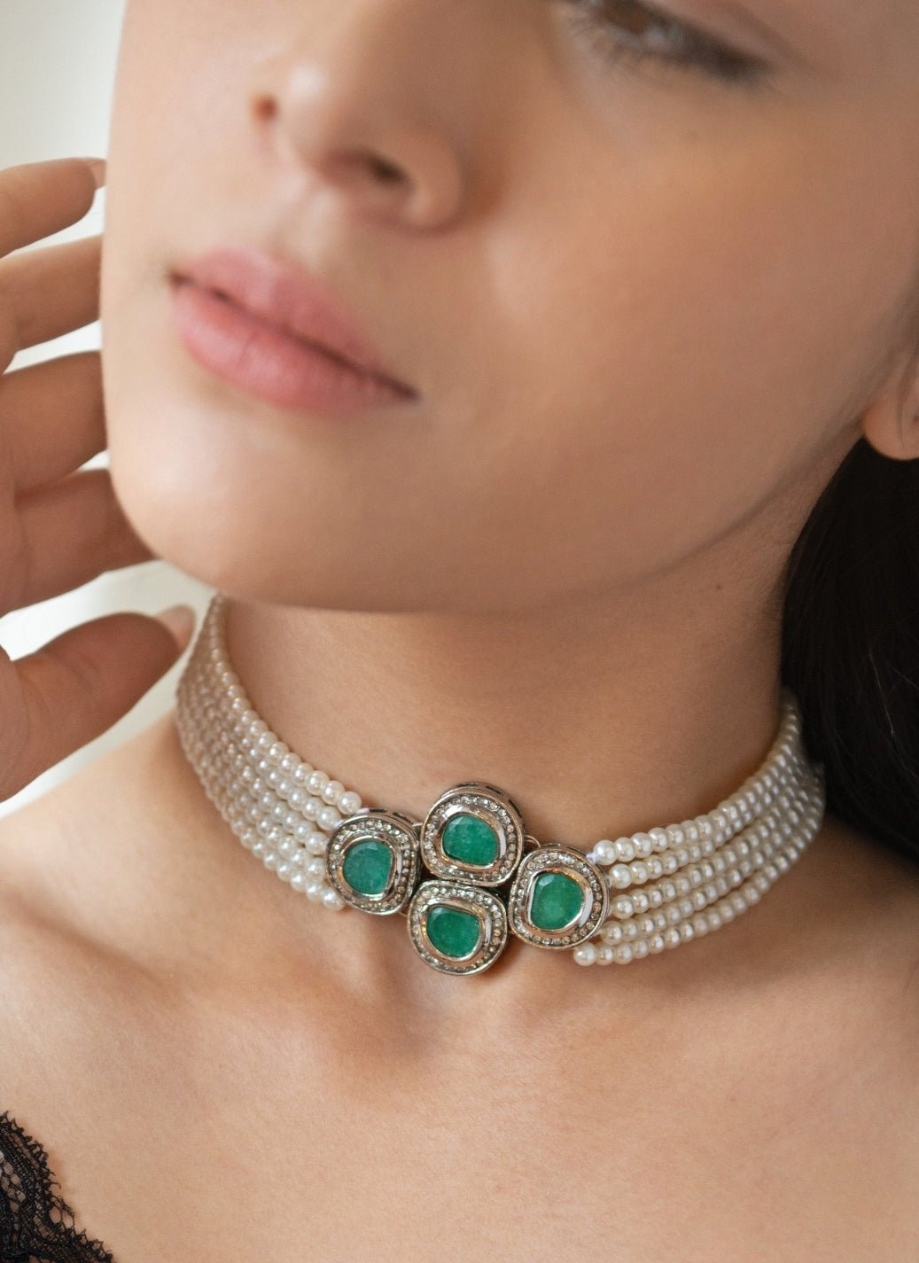 Do Taara Green Kundan Pearl Necklace SetFabilicious Fashion