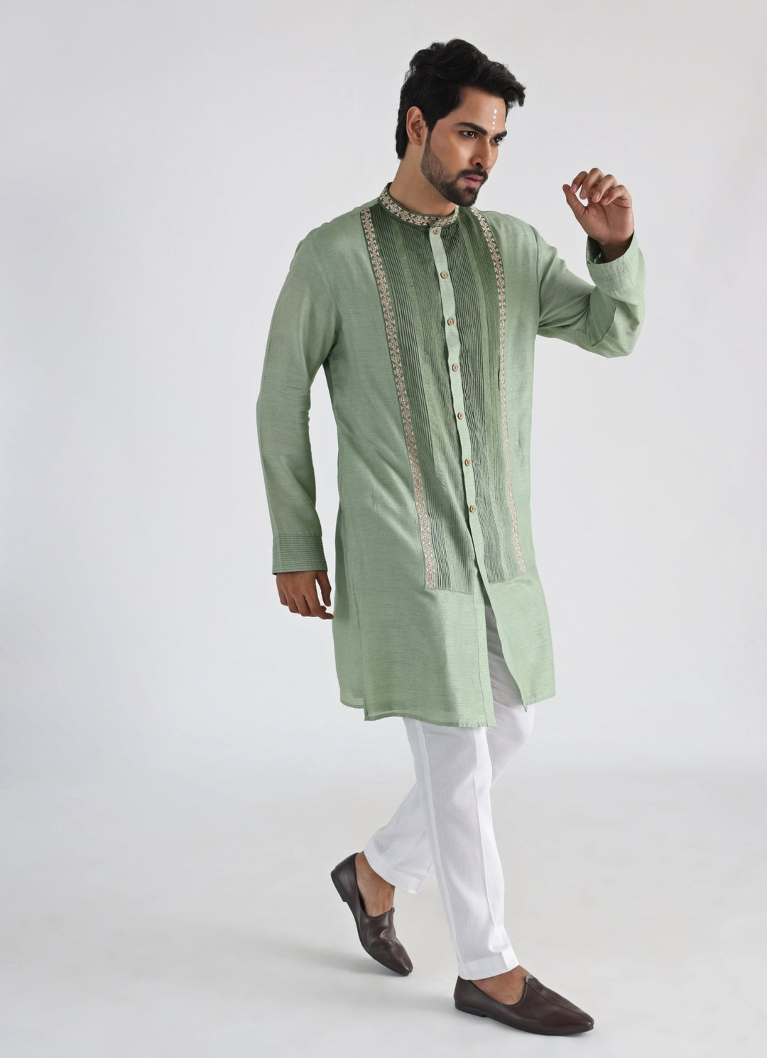 Green Ombre Embroidered Kurta Pant Set Smriti - Fabilicious Fashion