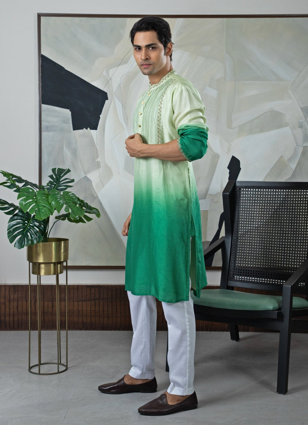 Green Ombre Embroidered Silk Kurta Set Smriti - Fabilicious Fashion
