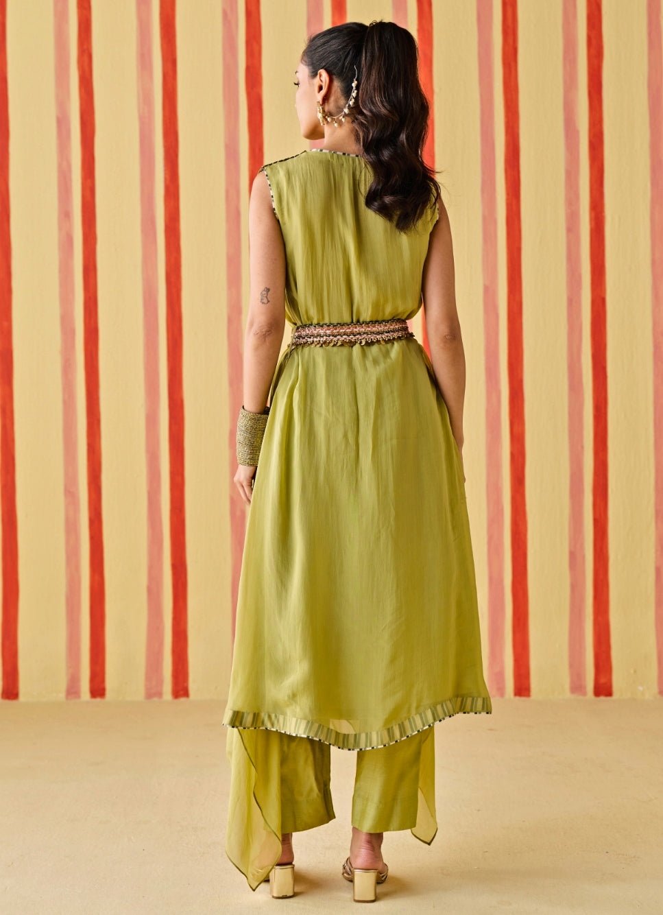 Green Organza Asymmetric Kurta Pants Set Studio Bagechaa - Fabilicious Fashion