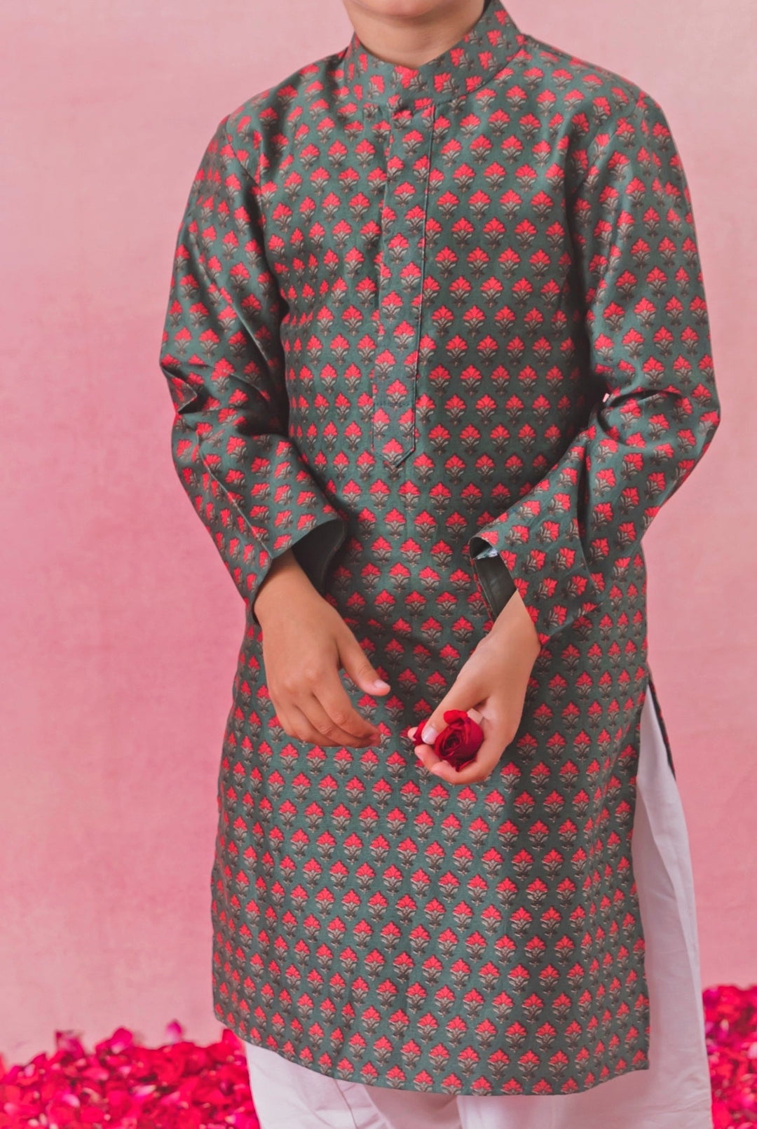 Green Printed Chanderi Kurta Set Chotibuti - Fabilicious Fashion