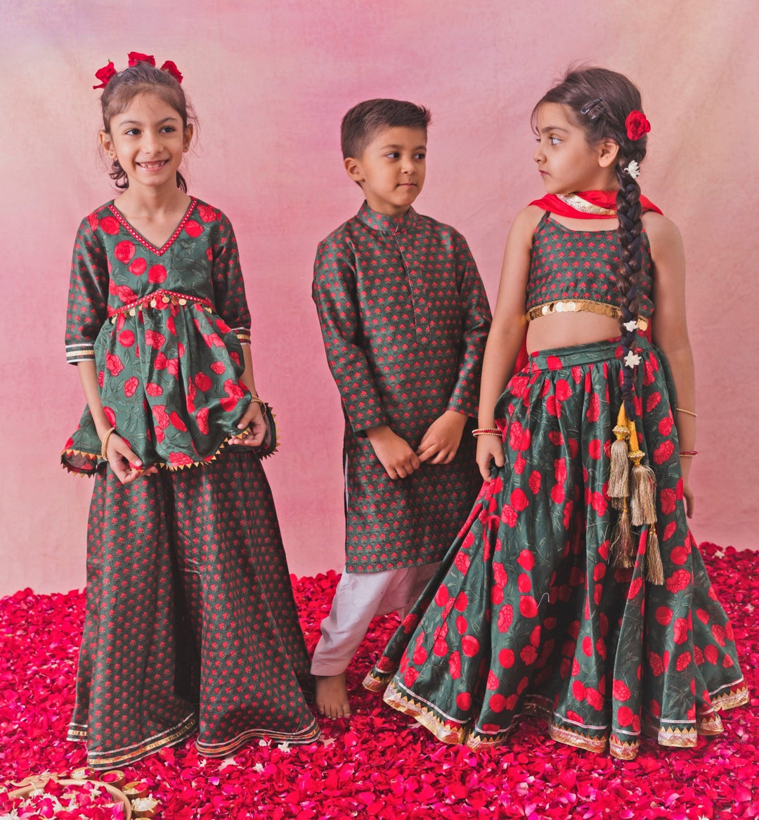 Green Printed Chanderi Kurta Set Chotibuti - Fabilicious Fashion