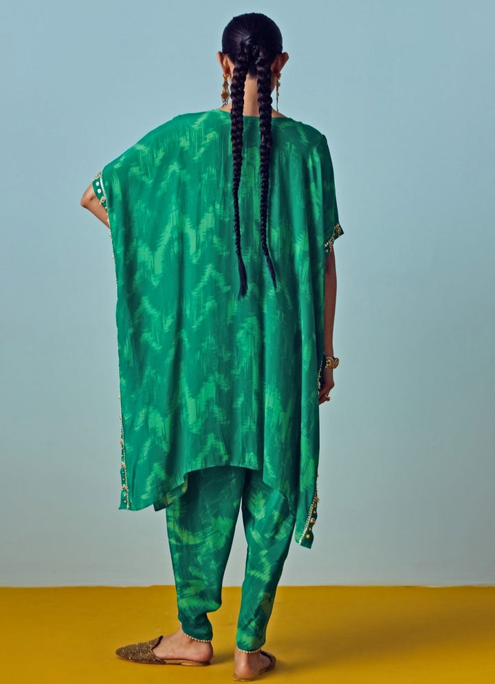 Green Printed Crepe Silk Kaftan Set Prahnaaya - Fabilicious Fashion