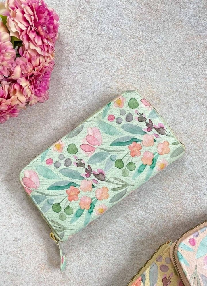 Green Printed Zip Wallet AMYRA - Fabilicious Fashion