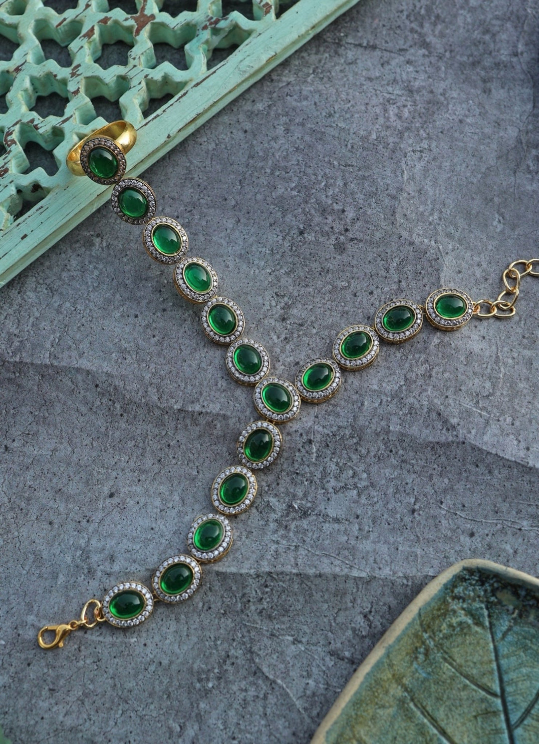 Do Taara Green Stone HathphoolFabilicious Fashion