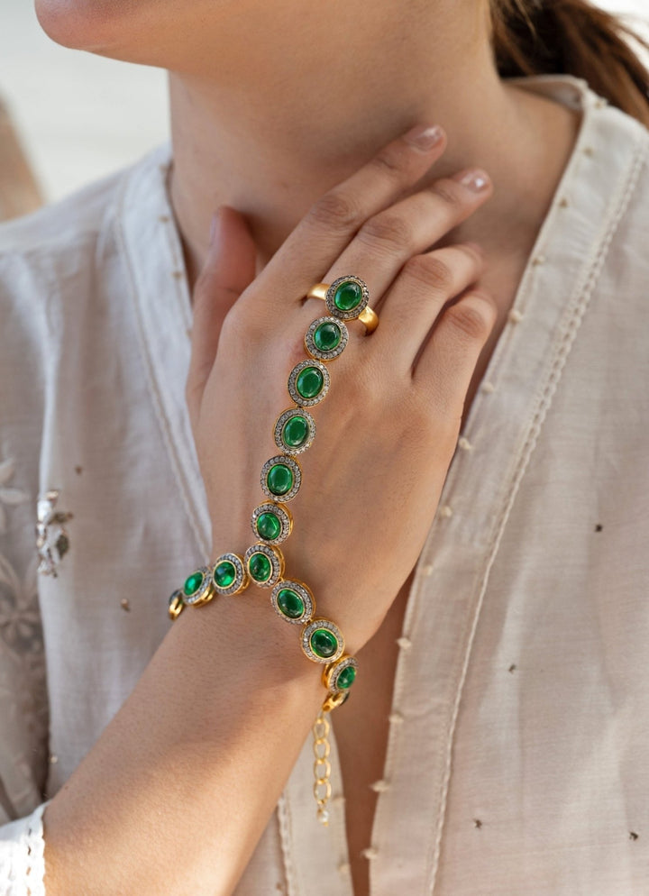 Do Taara Green Stone HathphoolFabilicious Fashion