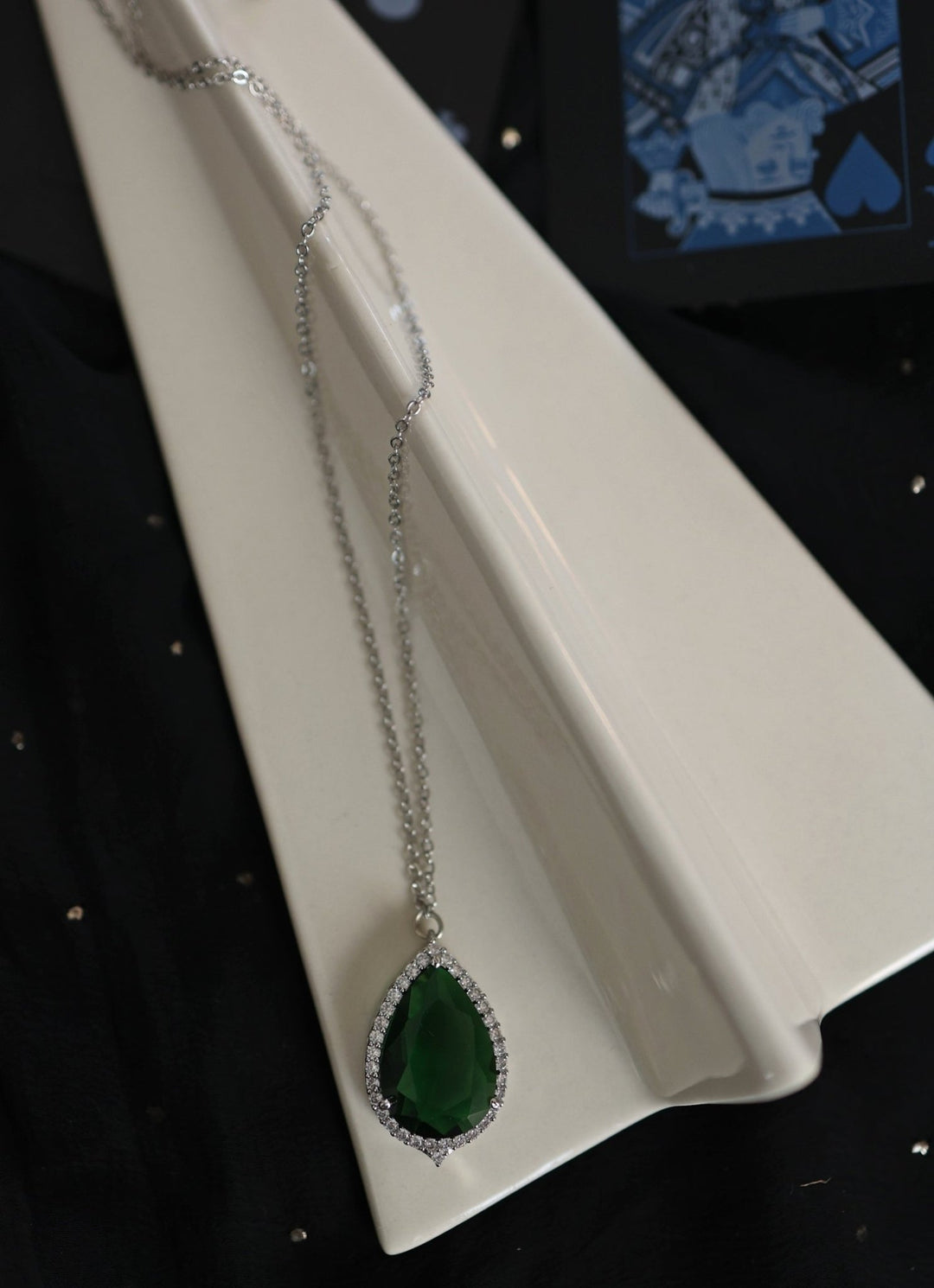 Do Taara Green Stone NecklaceFabilicious Fashion